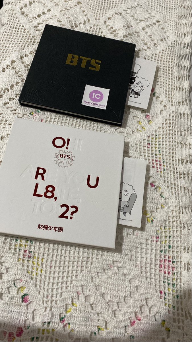 InnerChildStore's tweet image. ✨VENDO / VENDA BTS
💜 PRONTA ENTREGA 💜

- Álbum 2 cool 4 skool (completo) 
- O! RUL8, 2? sem photocard
- Valor: 90,00 cada 
- Aceitamos pagamento via pix, picpay, transferência ou boleto

#BTS