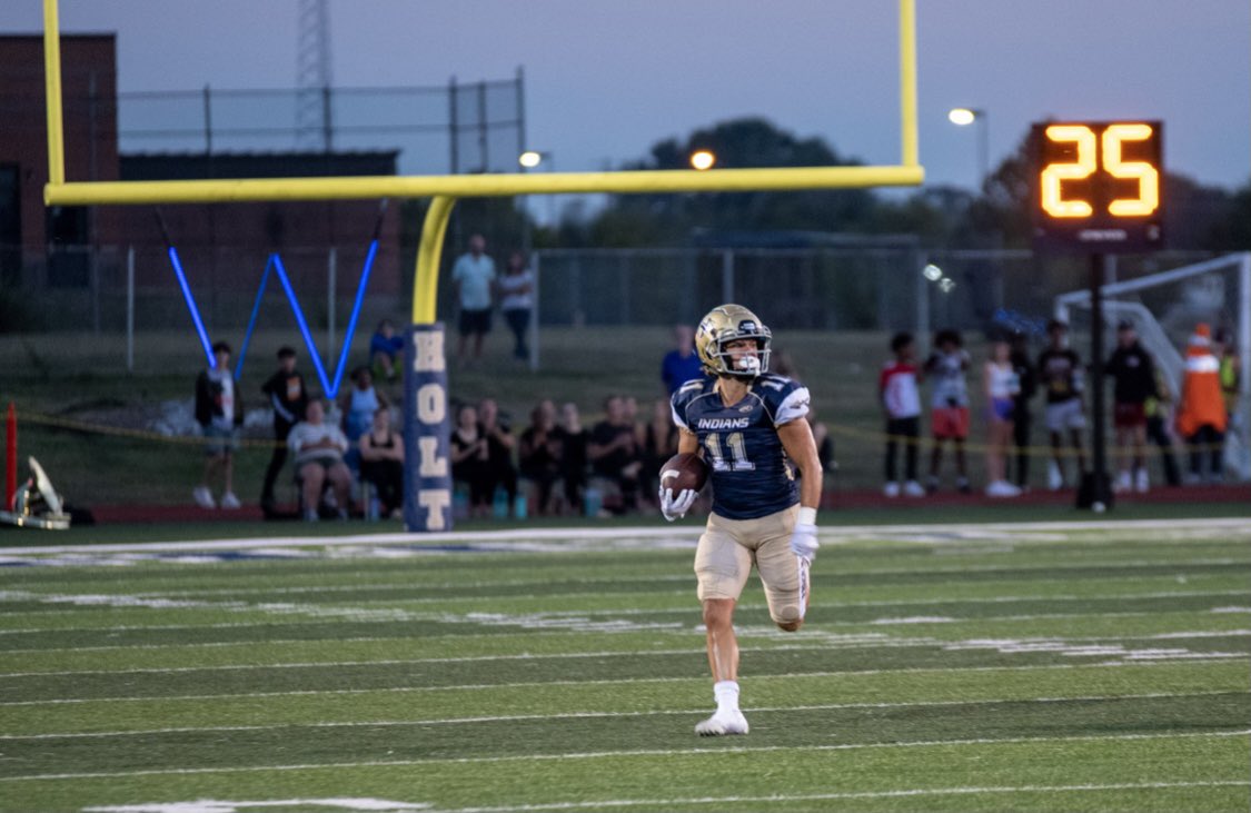 jackson_smith11's tweet photo. Beyond blessed to be named 1st Team ALL-STATE Wide Receiver! @HoltFB https://t.co/DVuxNvTS7P