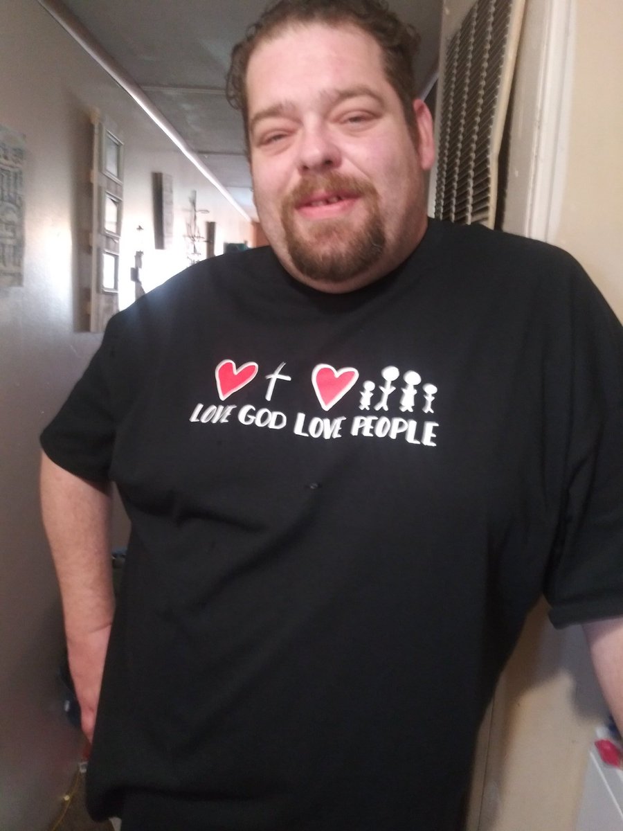 25fortypgh's tweet photo. @markhduffy78 @412FoodRescue @MrBeast @giselefetterman @dannygokey #LoveGodLovePeople
Check out our new shirt. Just a 20 Dollar Donation. Help us continue to do what God is calling us to do. https://t.co/Ss80FdnFk5