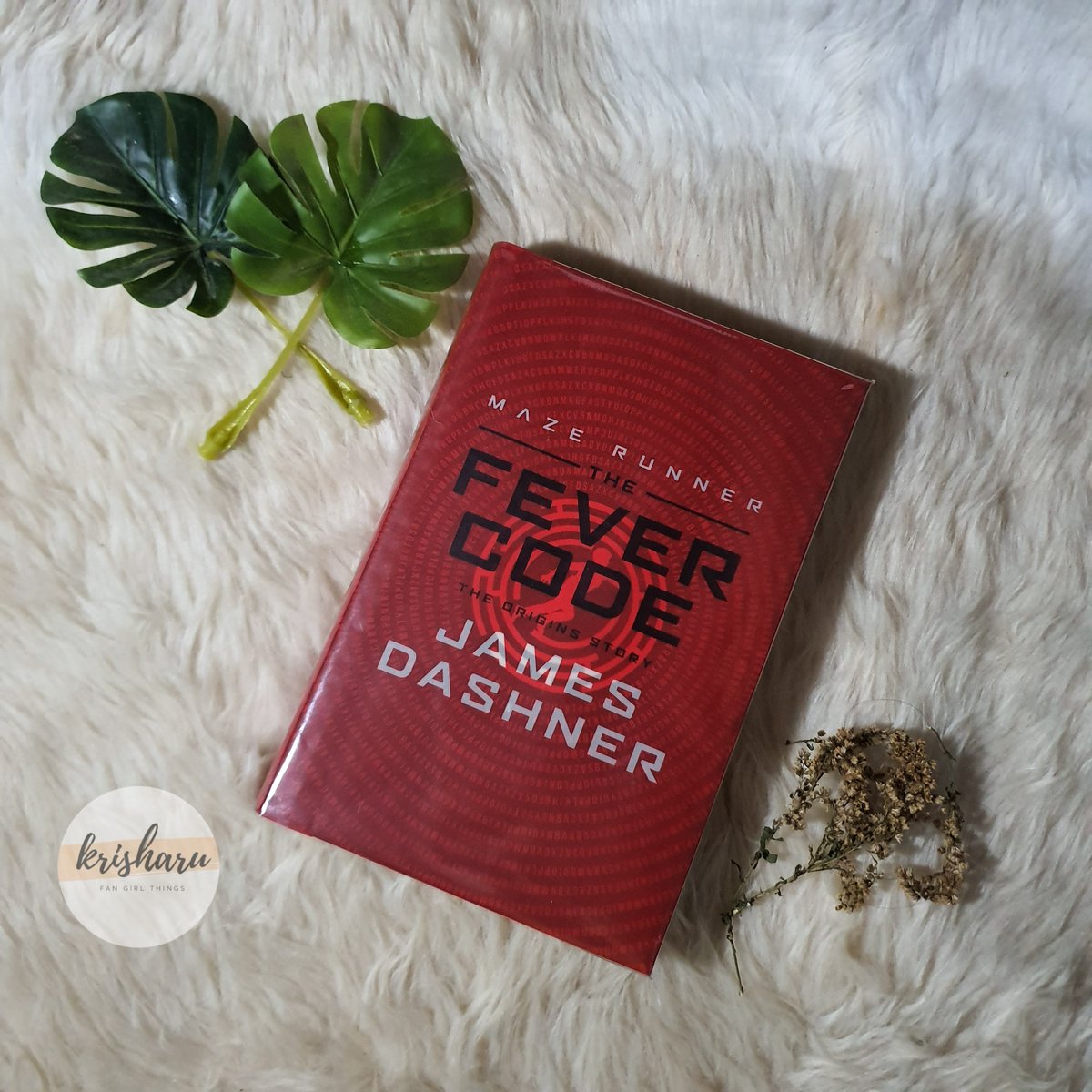 FanatomiPh's tweet image. “One must know the problem better than the solution, or the solution becomes the problem.”
― James Dashner, The Fever Code

Here is a special edition for Maze Runner&apos;s 5th book: The Fever Code!!

Check it out on my shop! Link on my bio.
#prelovedbooks #thefevercode #krisharuitems