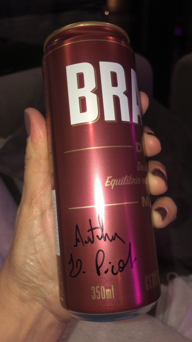 FiniAzedinho22's tweet photo. Hoje tive a imensa oportunidade de conhecer o Arthur na ação da Brahma, que pessoa especial, do bem, incrível vc é ! Que honra te seguir, acompanhar, te prestigiar, sempre tive a certeza que amava sua pessoa admirável! ❤️❤️❤️ https://t.co/sHyhsYK3Bj