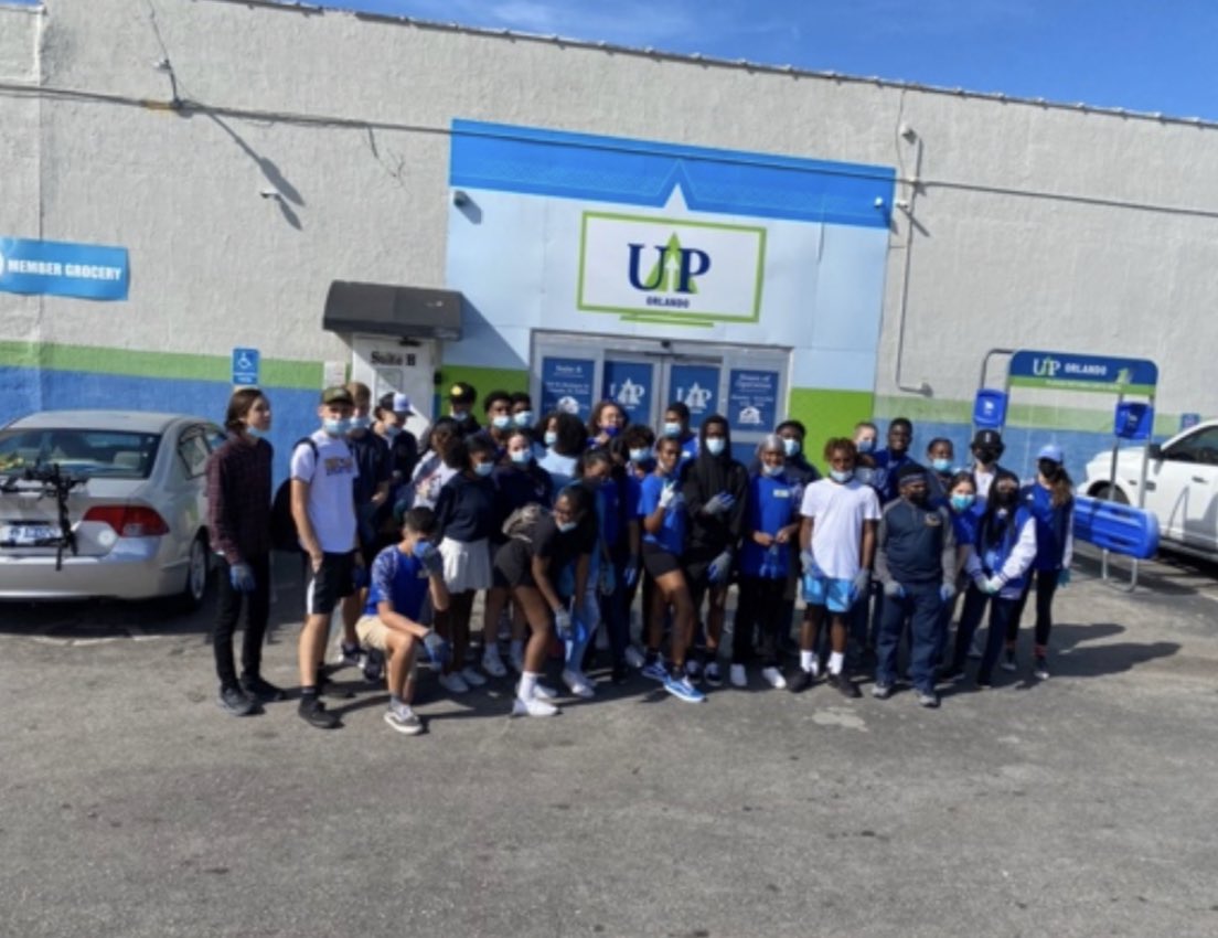 ForestLkAcademy's tweet photo. Our day of caring was once again a blessing!Our focus was on food scarcity.Helped/volunteered with organizations in central Florida that also focused on food scarcity. 400 plus students with teachers and staff mobilized into the community!Thank you @UP_Orlando  #GiveLGLasagnaLove https://t.co/v6hmY9CxyD