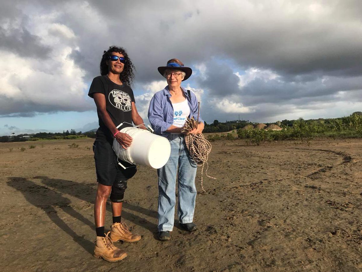 TangaroaBlue's tweet photo. Early morning start for #TangaroaBlue Volunteers Wendy Saltner and Judith Wake who assisted with the quarterly #ReefClean estuary monitoring clean-up at Mackay's Pioneer River.
@envirogov #reeftrust @ReefCatchments @UNEP
#marinelitter #AMDI @gbrmarinepark https://t.co/wi6w6YmX2i