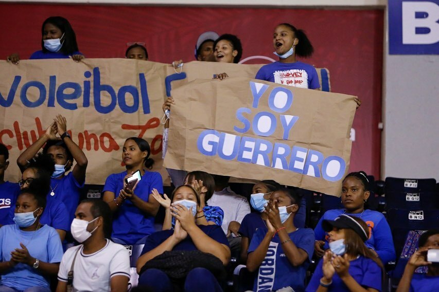 Algunas imágenes de las emociones de la primera parte del partido de hoy.

#somosguerreros