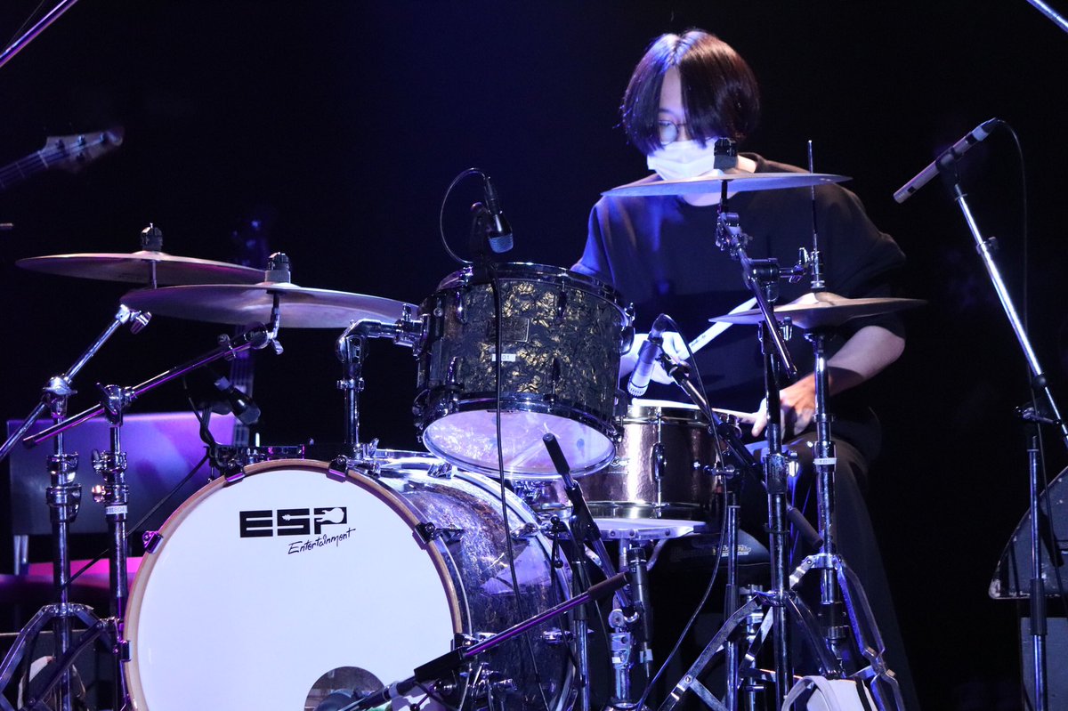 esp_o_artist's tweet photo. 今年もESP大阪学内No.1ドラマーが決まりました！🔥
今年も熱いバトルが繰り広げられました！
次は打楽器アンサンブルです🥁 https://t.co/fkw6KGmNMC