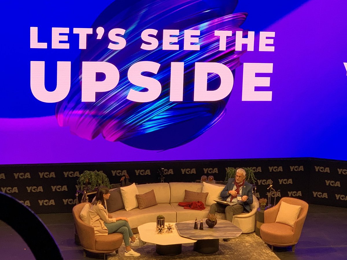 YGA zirvede <a href="/ErhanErkut/">Erhan Erkut</a> hoca her zamanki gibi harika şekilde eğitimin geleceğini hep beraber hayal etmemize imkan sağlıyor. Yeni kitabı heyecanla bekliyoruz. <a href="/YGAorgtr/">YGA</a>