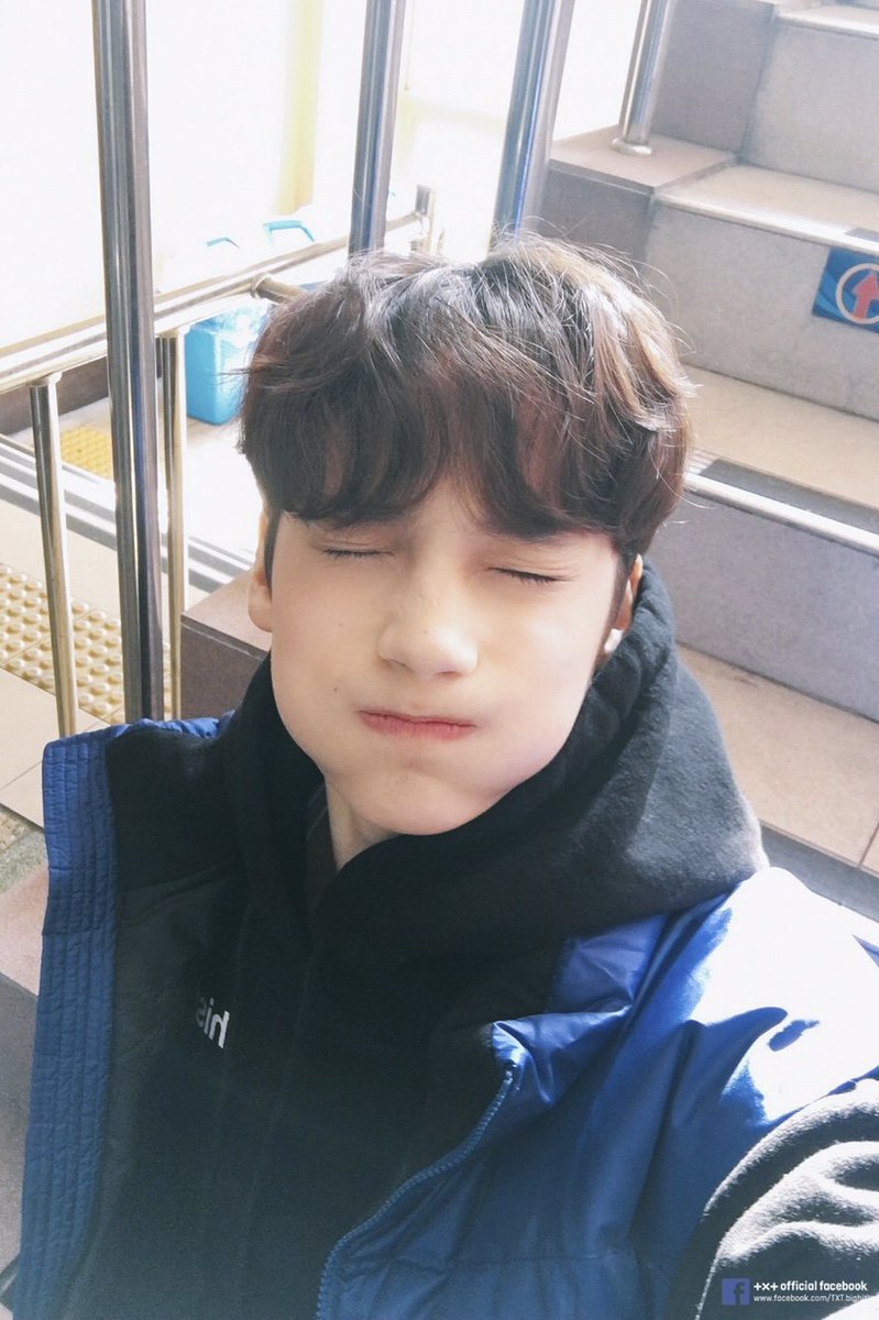HK_luv923's tweet photo. 사진에서 애기 냄새가 나요

#MAMAVOTE #txt https://t.co/PmFqIzwB9c