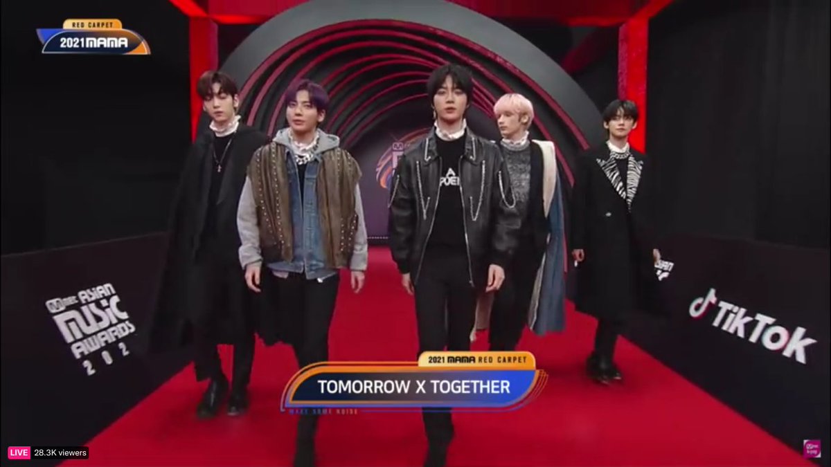 informjjunie's tweet image. The fits, the aura, the visual, the walk
 presenting the &quot;it-boys&quot;
 #TOMORROW_X_TOGETHER