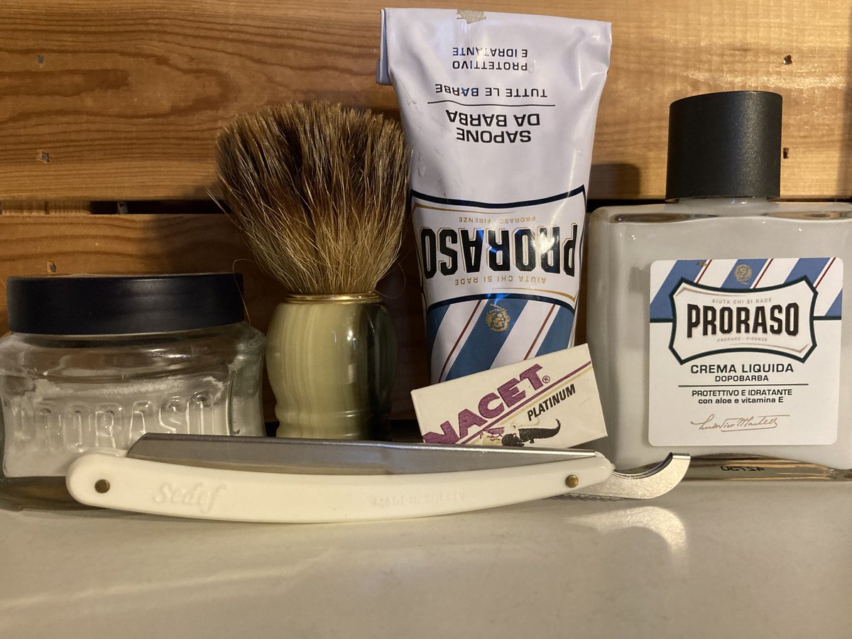 Nice blue <a href="/ProrasoUSA/">ProrasoUSA</a> set! #wetshaving #sotd #shavelikeaman
