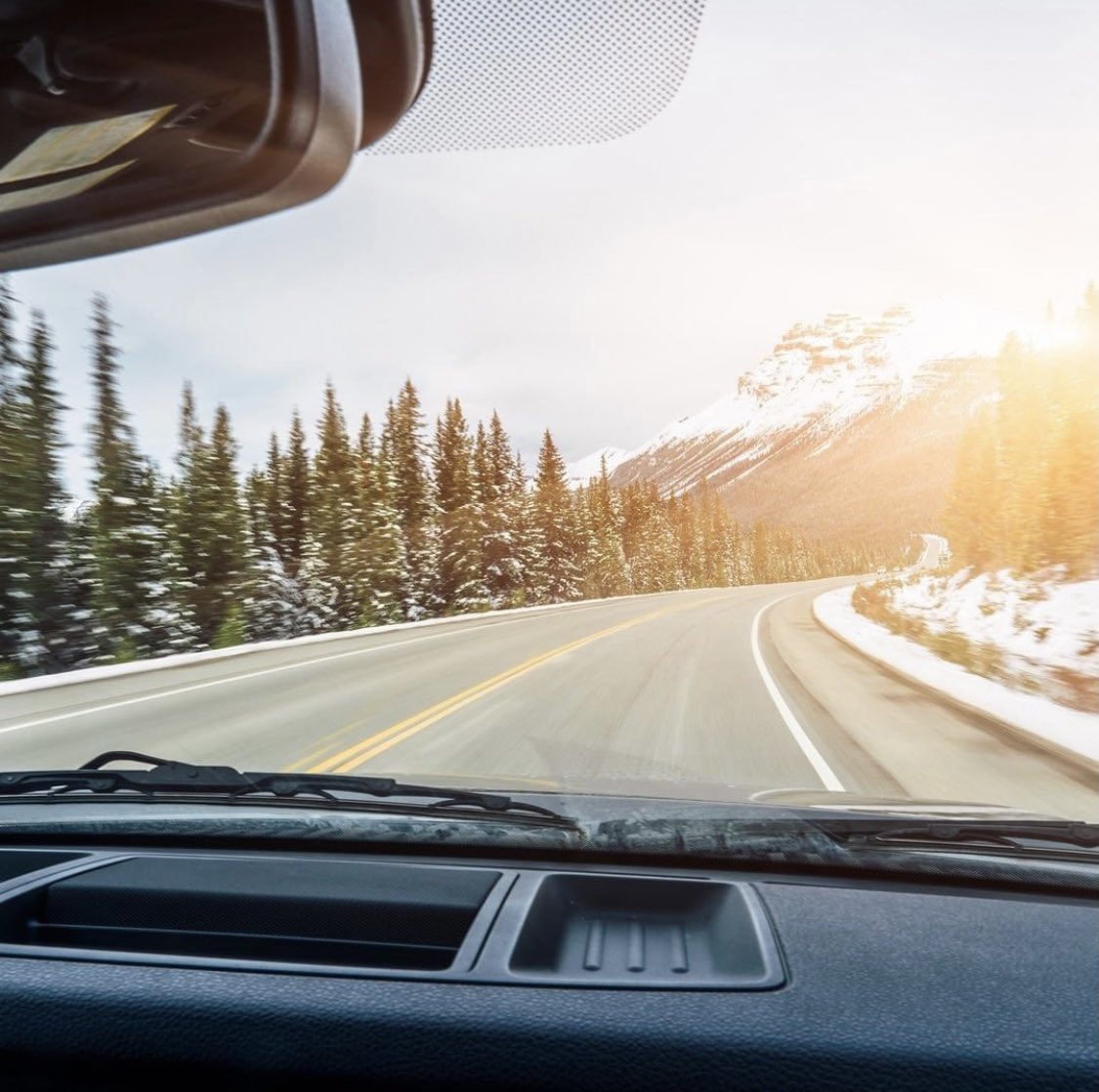 COSTASURBUS's tweet photo. Nos ponemos el gorro, guantes🧤, bufanda 🧣, un buen abrigo 🧥 y…

 ¡a disfrutar del fin de semana!

#eligeseguridad #costasurbus https://t.co/89dRUYuqgb