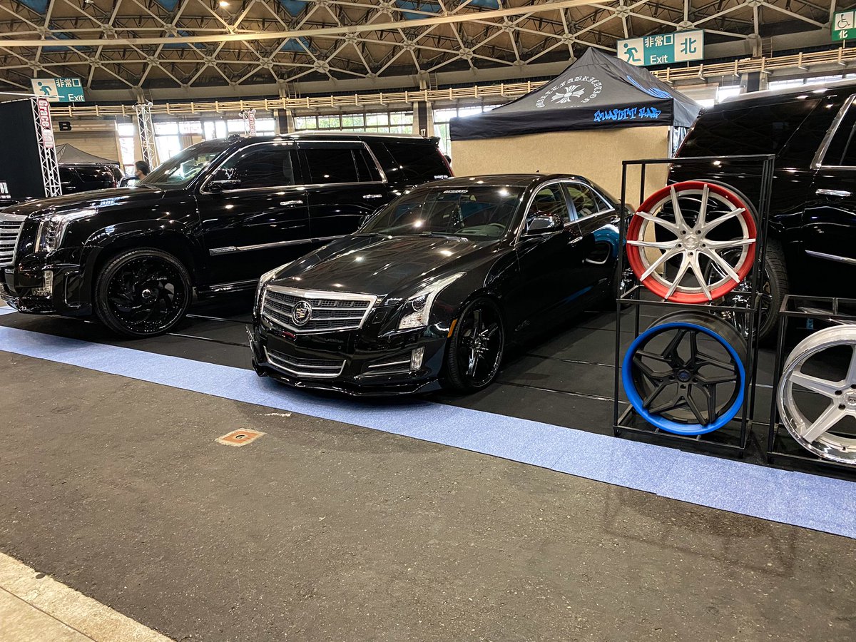 73challe's tweet image. #crossfive #crossfivefinal #x5 #cadillac  #cadillacats  #cadillacescalade #challenger #mustang