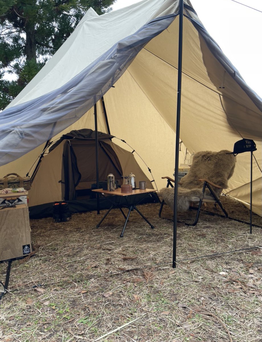 モニグロ&カンガルーテントで定番のカンガルースタイル