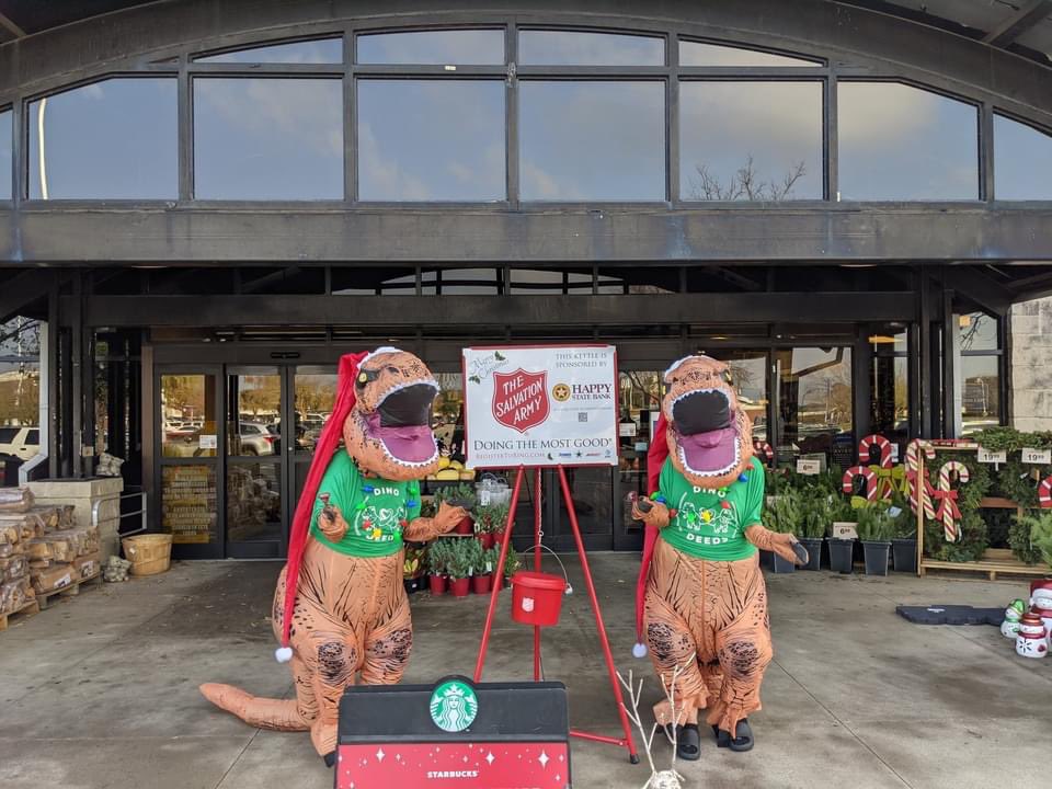 DinoDeedsDFW's tweet photo. RING, RING, RING! We got into the holiday spirit today by volunteering to ring the bell for the Salvation Army at the Market Street in Colleyville. Thank you to all who donated! ❤️
#dinodeeds #kindness #bellringing #RedKettle
@CityColleyville @ShopMarketSt
@SalvationArmyUS https://t.co/QlS2Uf2Cwi