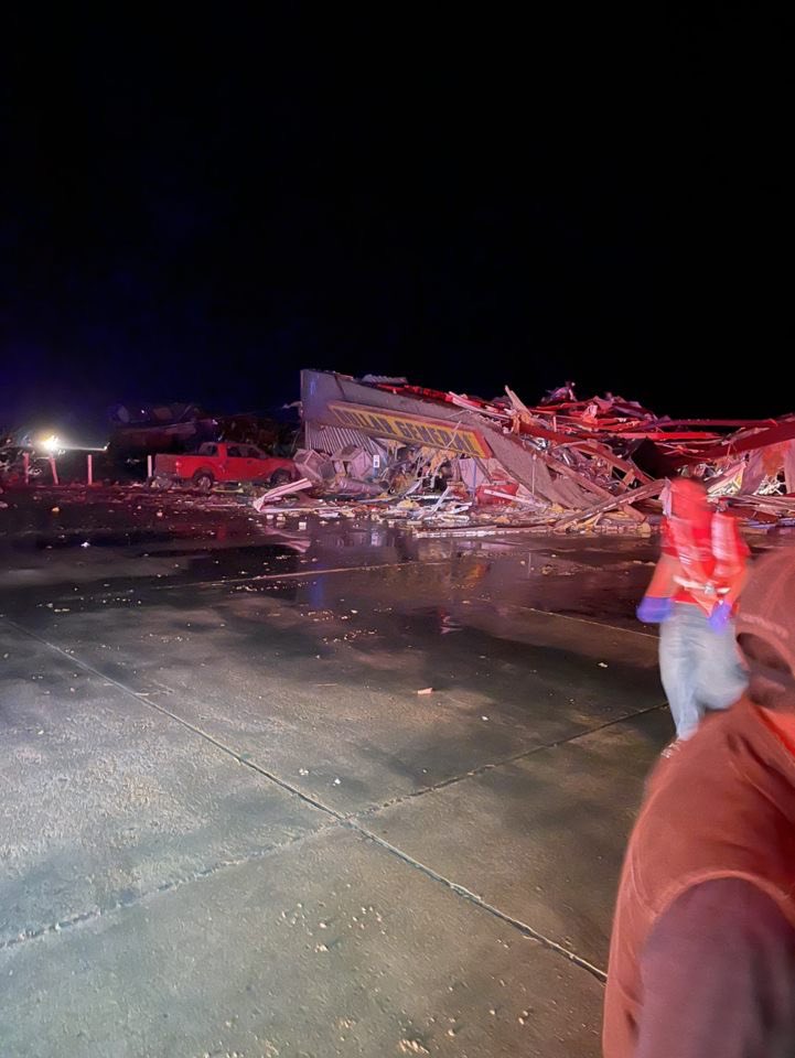 ʀʏ🎄ɴ ᴠᴀᴜɢʜᴀɴ on Twitter "Leachville Dollar General…