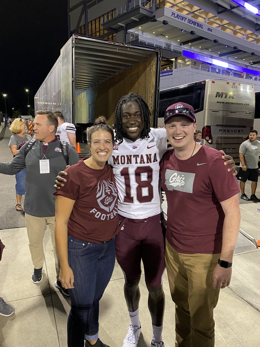 BenWineman's tweet image. I’m extremely proud of my friend @s_akem18. 

He is flat out one of the best WR to ever wear Maroon and Silver! And is a role model off the field for social justice, and shows how to live life with kindness.

Can’t wait to watch you take steps towards the League! #GoGriz