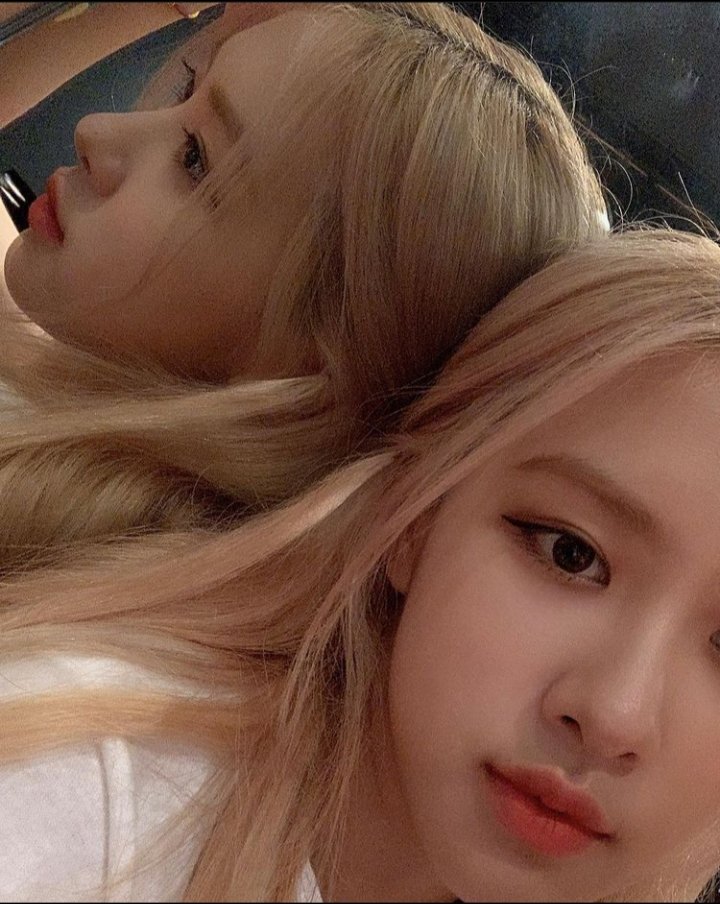 I vote #MAMAVOTE #rosé