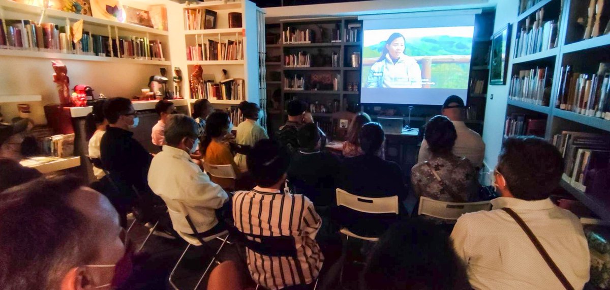 Kruene4's tweet photo. Yesterday we commemorated the International #HumanRightsDay by screening and discussing the documentary "#Padauk: Myanmar Spring," which takes viewers to the streets of #Myanmar following the February 2021 military coup #WhatsHappeningInMyanmar https://t.co/vNAXHxzq6r