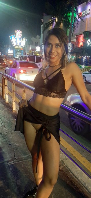 Noches locas en Canc&uacute;n 😈🔥😜 https://t.co/xFt8IbwC2g<a href="/tag/tittytuesday"class="tags"><span>#tittytuesday</span></a><a href="/tag/martesdetetas"class="tags"><span>#martesdetetas</span></a>