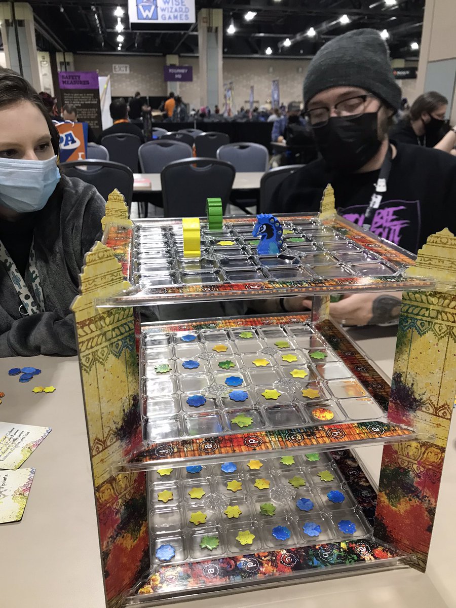 Played Holi. Really interesting abstract game where the theme comes through at times (throwing the dye on others, watching it drift down etc. Nice puzzle game.