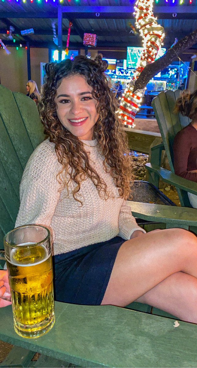 _sarahjust's tweet photo. Happy 23 to me 🥳 https://t.co/6A38ZrdIbK