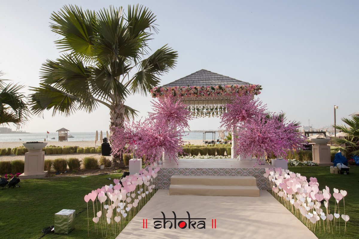 ShlokaEvents's tweet photo. A modern, inviting and stylish space with every detail well thought out is all you need to ensure an incredible celebration. At Shloka Events, we make sure of just that.
#Weddingplanners #wedding #weddingplanner #weddinginspiration #weddingplanning #eventplanner #weddingdecor https://t.co/tvtSBzKT9s