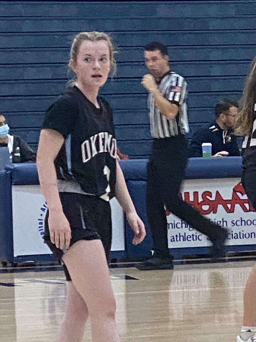 OkemosCheer's tweet photo. @andyhenion @haley_henion @OkemosBBall So proud of her!! She did such an amazing job!!! https://t.co/u06xm3O2L7