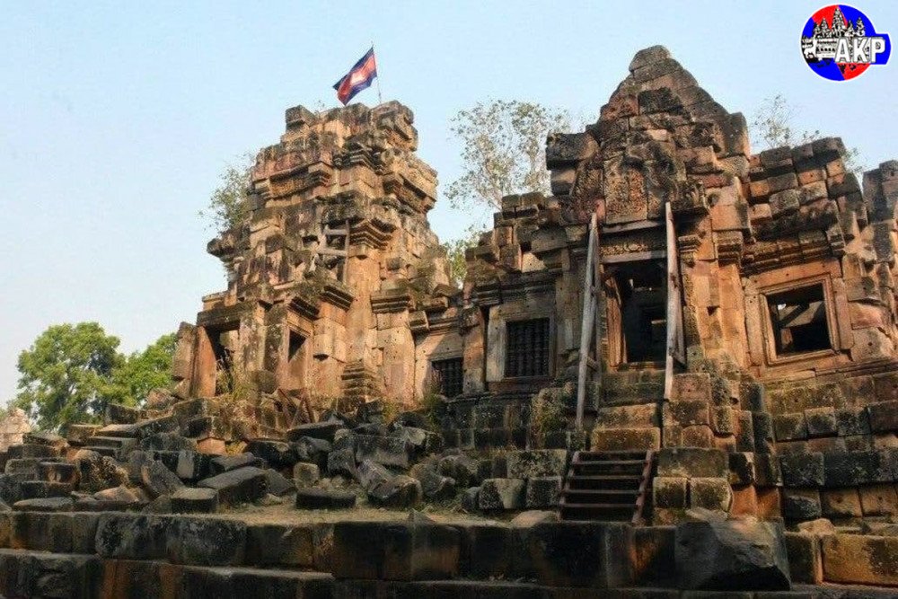 Peace_Palace_KH's tweet photo. #WatEkPhnom Temple in #EkPhnom District, #Battambang Province https://t.co/6RQgqVk1Os