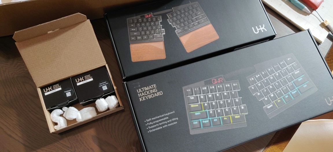 fat2_biryani's tweet photo. my new gear...
#ultimatehackingkeyboard #uhk https://t.co/ujE3sMgitB