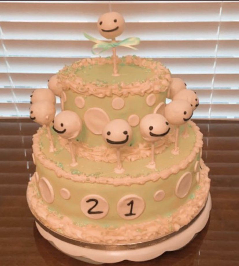 zippyzoom9's tweet photo. AYOOO DREAM LOOK AT MY 21st BDAY CAKE! I MADE THIS MYSELF! :) @dreamwastaken @dreamsecretclub #dream #dreamwastaken #dreamfanart #dreamwastakenfanart https://t.co/LflUWiAr9x