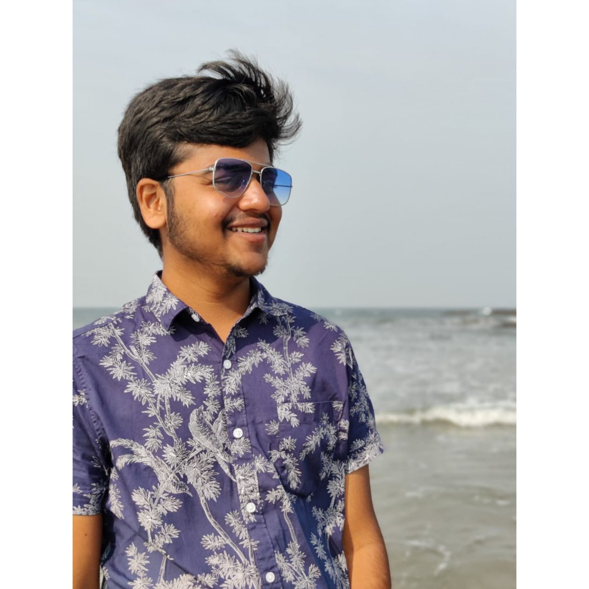 DoshiVishu's tweet photo. Simplicity is the essence of happiness 😊 https://t.co/W6HF9CfzhP
