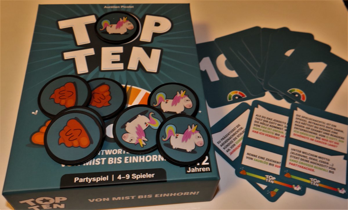 TOP TEN, Aurélien Picolet, Asmodee Coctail Games 2021
Spannend ist es immer dann, wenn mehrere Zahlen dicht beieinander liegen und die Nuancen eine Rolle spielen. Picolets TOP TEN schiebt sich ganz unauffällig in die Top 10 der besten Partyspiele. 
mit80.de/index.php?/arc…