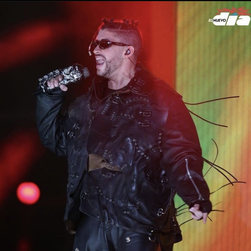 AccessBadBunny's tweet photo. Bad Bunny tonight at P FKNR concert. 🇵🇷📸 https://t.co/GCstbqg1pm