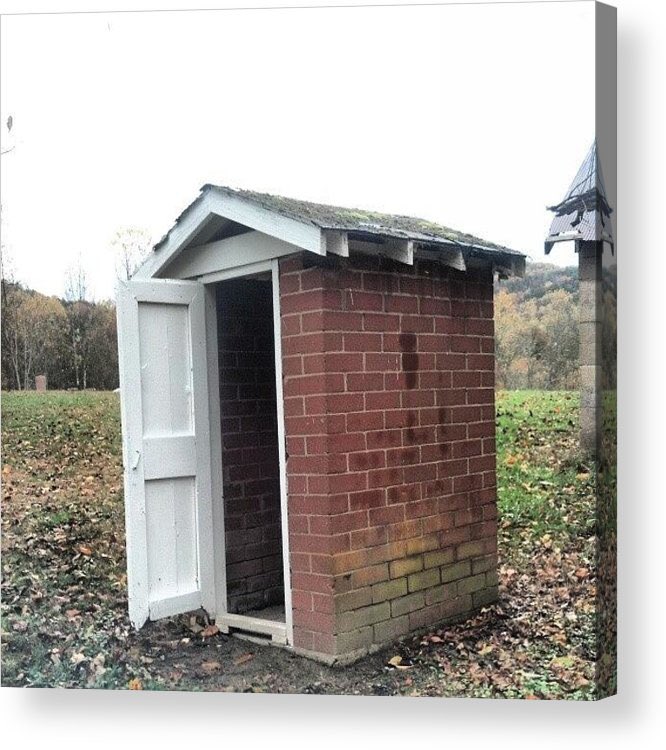 <a href="/TheStanchion/">Wyatt Arndt</a> #BrickShitHouse