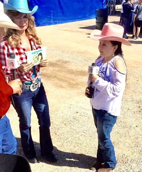 FRomeroAstros's tweet photo. ❤️❤️ Her…She can be a Reporter, a Catcher or a Princess…Daddy’s Girl ! #GirlPower #DaughterPower https://t.co/795rxkvwJh
