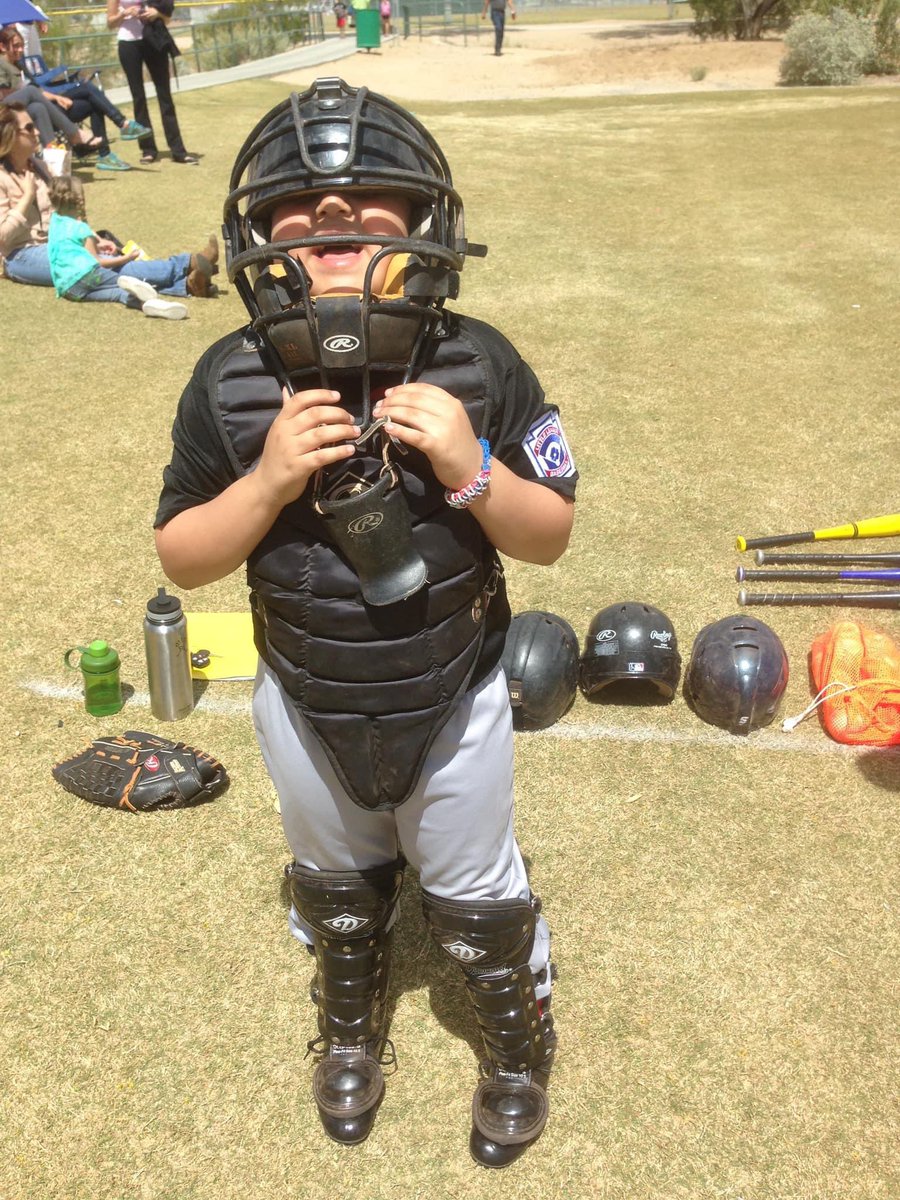 FRomeroAstros's tweet photo. ❤️❤️ Her…She can be a Reporter, a Catcher or a Princess…Daddy’s Girl ! #GirlPower #DaughterPower https://t.co/795rxkvwJh