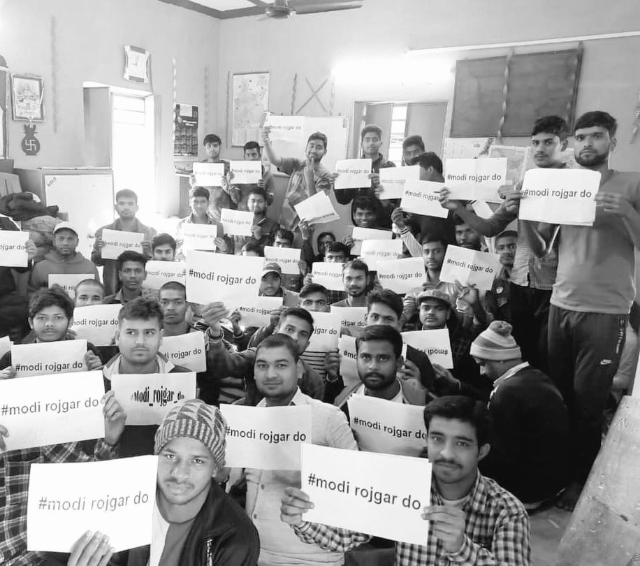 Gulshan1515006's tweet photo. #modi_rojgar_do https://t.co/yzoNNY5ycx