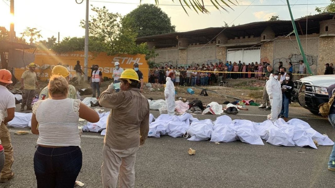 borderObserver's tweet photo. #BREAKING 52 #Migrants dead in tragic accident in Chiapas-52 #migrantes mueren en trágico accidente
https://t.co/yMEJmJX0Jm
By @OscarElBlue - 9 Dec 2021
49 minutes
#DeskReport starts 3:00  + guest CheChe https://t.co/DWjmzeLXfn