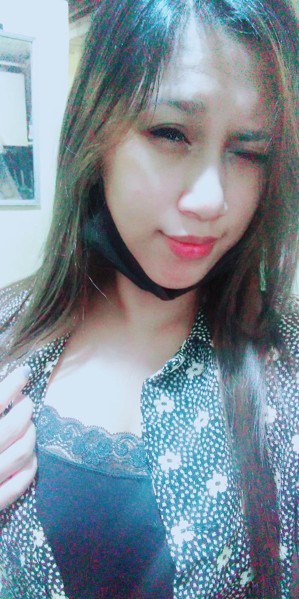 rhoselly12's tweet photo. Good afternoon DLS AND FAMAXIE 🌹🌹🌹 https://t.co/Y0eRc0d8p5