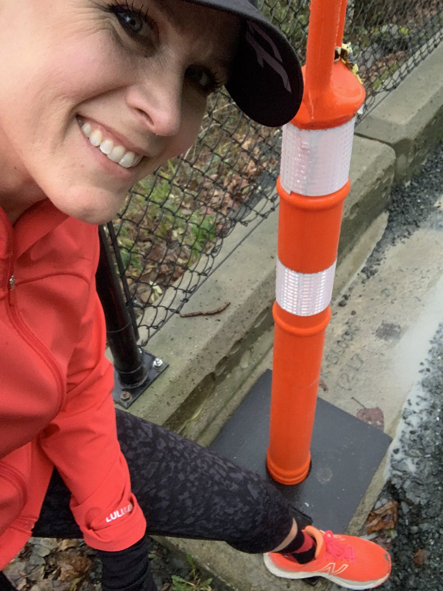 Coordinating with traffic control #newbalance #lululemon