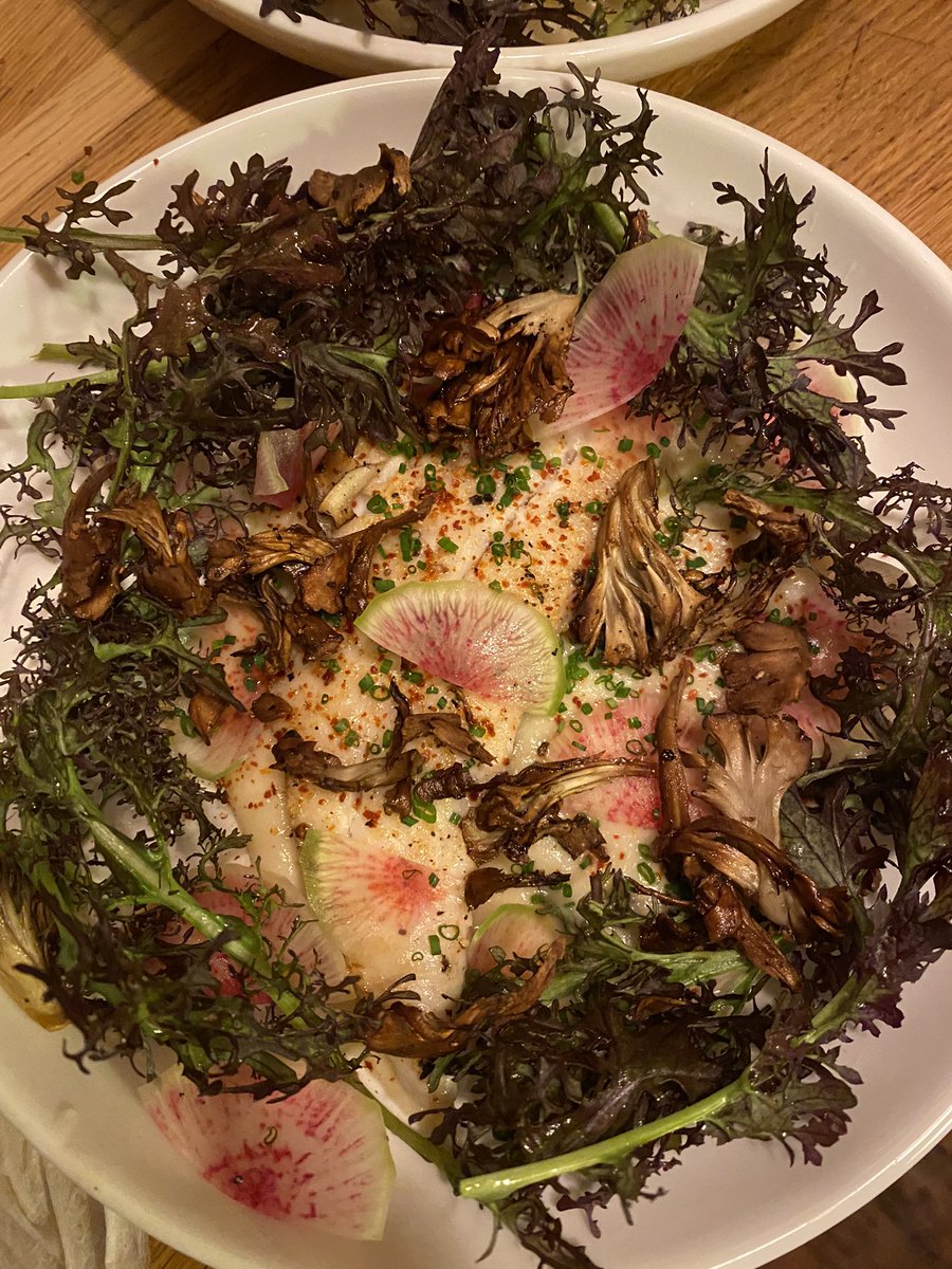 Chefdirtydan's tweet photo. Petra sole with celeriac and parsnip purée, crispy maitake, and Aleppo pepper https://t.co/1rnRHGud15