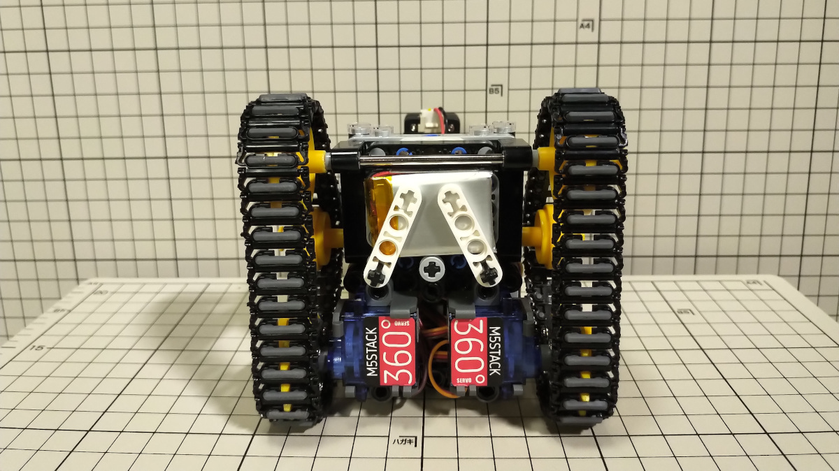 elec_leak's tweet photo. 3代目 M5RC 4号 襲名
SG90-HVの個体差があり パーツ待ち発生したが 組立て完
ネジ止めなし LEGO力少しUPかな!?
#M5Stack #M5Camera #LEGO https://t.co/8zCFrsMdOy