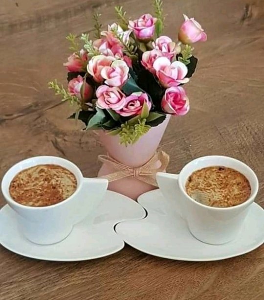 Кофе на двоих. "на чашечку кофе…?!". Доброе утро кофе. Чашечка кофе и пирожное. Красивый кофе.