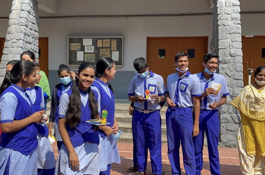 paragamya's tweet photo. This joy is outcome of activity based learning. Box of science is putting all the efforts in boosting culture of learning by doing...Join this movement at https://t.co/8srBhRlCPF
#boxofscience #stem #education #kids #learningbydoing #teacher #school #mysciencelab https://t.co/IcVfDI7LVP