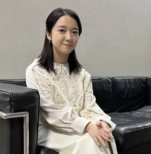 naotjewelry's tweet image. 上白石萌音さんにFNS歌謡祭でご着用頂きました♪
たくさんのお問い合わせありがとうございます！まだ、在庫はございます。

naotjewelry.co.jp/items/4909230

#上白石萌音
#FNS歌謡祭2021 
#naotjewelry