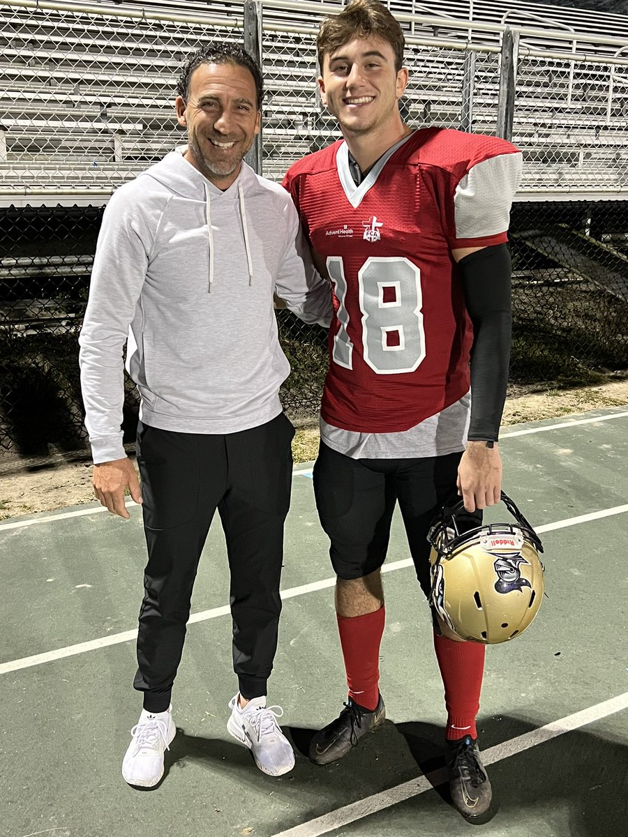 daniellester04's tweet photo. Honored to be coached and mentored by a legend in the craft and super bowl champion  Martin Gramatica, had an amazing FCA all star game hitting a 45 and 43 yard fg @SLHSFBNextLevel @KornblueKicking https://t.co/9yopq7wOHp