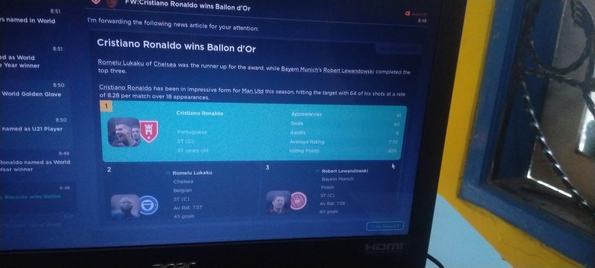 eggy_gilang7's tweet photo. Gila gilaaa udah tua juga masih gacor aje bang @Cristiano dan bukti dari keganasannya bisa menang balon D'or 2 kali lg hebat 👏 @id_fm #FM22 #fmday #weekendyangmenyenangkan https://t.co/7vfWJkrzTw