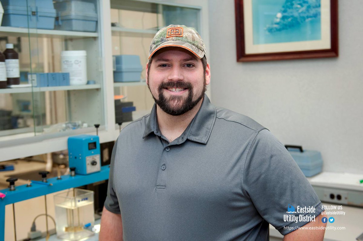 EastsideUtility's tweet image. Working through college, William received his MET Degree at #ChattState, later receiving hands-on training at #EastsideUtility to become a #CertifiedOperator. Today, William&apos;s smile says it all! Congratulations, William, on receiving your #OperatorsCertification!  🎉