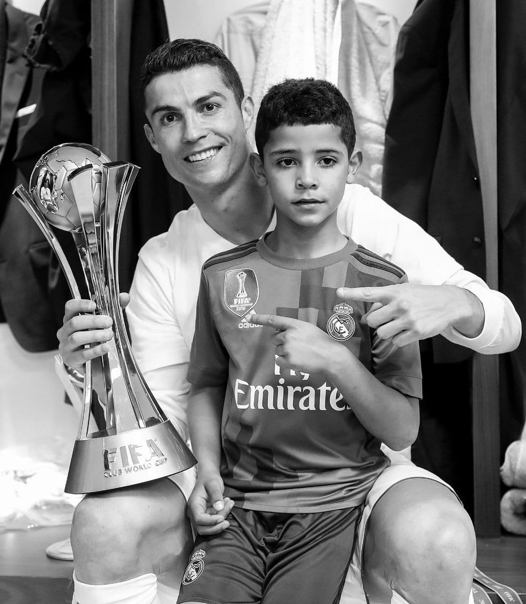Ari17ii's tweet photo. 🗣️ You are currently living at least one of the prayers you used to pray.

#UCL #CristianoRonaldo #cristiano #Cristiano #Ronaldo @Cristiano 

Cristiano Ronaldo 🐐 https://t.co/dvNny5IsI5