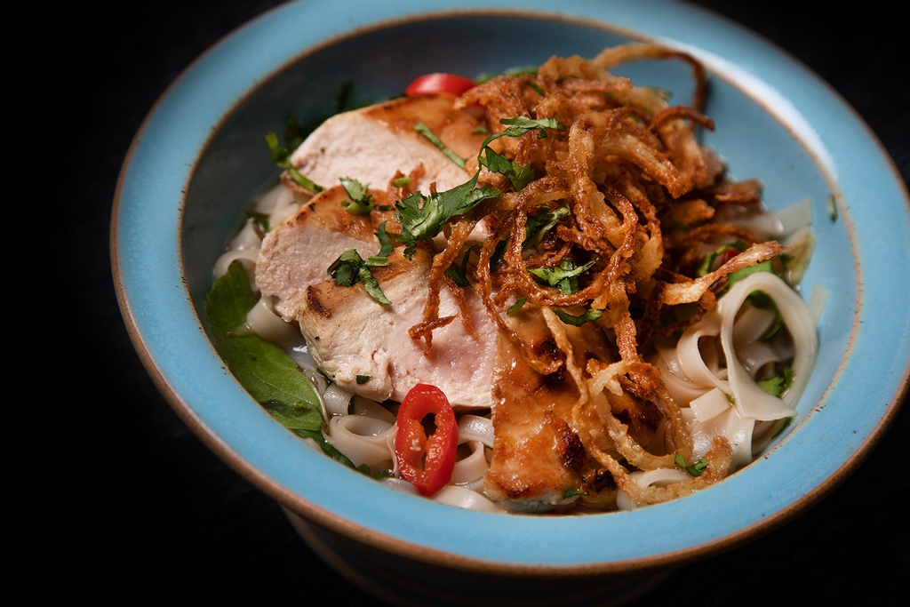 Pheasant Pho!! 🧡

Pheasant can be used in all sorts of dishes as an alternative to chicken ... you should try it! 

.
.
.

#pheasantpho #photime #eatmorepheasant