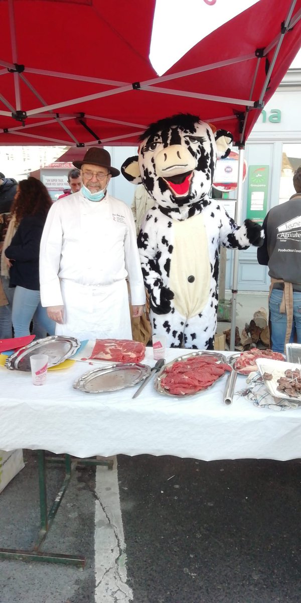 JA Loiret (@jaloiret) on Twitter photo Pour défendre la viande 🇫🇷, envoyez la vachette !
#aimezlaviandemangezenmieux
<a href="/MairieMontargis/">Mairie de Montargis</a> <a href="/UMIH_France/">UMIH</a> <a href="/GroupamaPVL/">Groupama Paris Val de Loire</a> <a href="/leloiret/">Le Loiret</a> <a href="/Interbev_Centre/">Interbev Centre - VL</a> <a href="/Prefet45_Centre/">Préfète Centre-Val de Loire et Loiret</a> <a href="/RCValdeLoire/">Région Centre-Val de Loire</a> <a href="/ChambagriFrance/">Chambres d'agriculture France</a> Pour défendre la viande 🇫🇷, envoyez la vachette !
#aimezlaviandemangezenmieux
<a href="/MairieMontargis/">Mairie de Montargis</a> <a href="/UMIH_France/">UMIH</a> <a href="/GroupamaPVL/">Groupama Paris Val de Loire</a> <a href="/leloiret/">Le Loiret</a> <a href="/Interbev_Centre/">Interbev Centre - VL</a> <a href="/Prefet45_Centre/">Préfète Centre-Val de Loire et Loiret</a> <a href="/RCValdeLoire/">Région Centre-Val de Loire</a> <a href="/ChambagriFrance/">Chambres d'agriculture France</a>